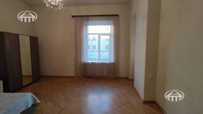 Apartment · 3 rooms · 96 m² · Kentron