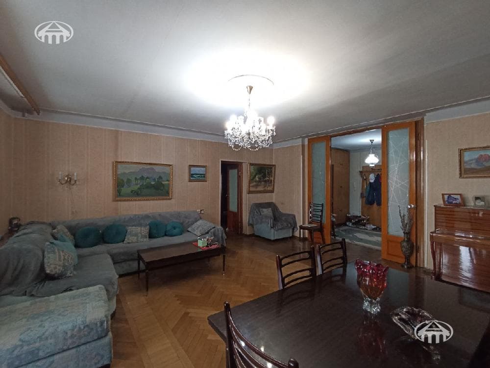 Квартира · 4 комн. · 115 м² · Кентрон