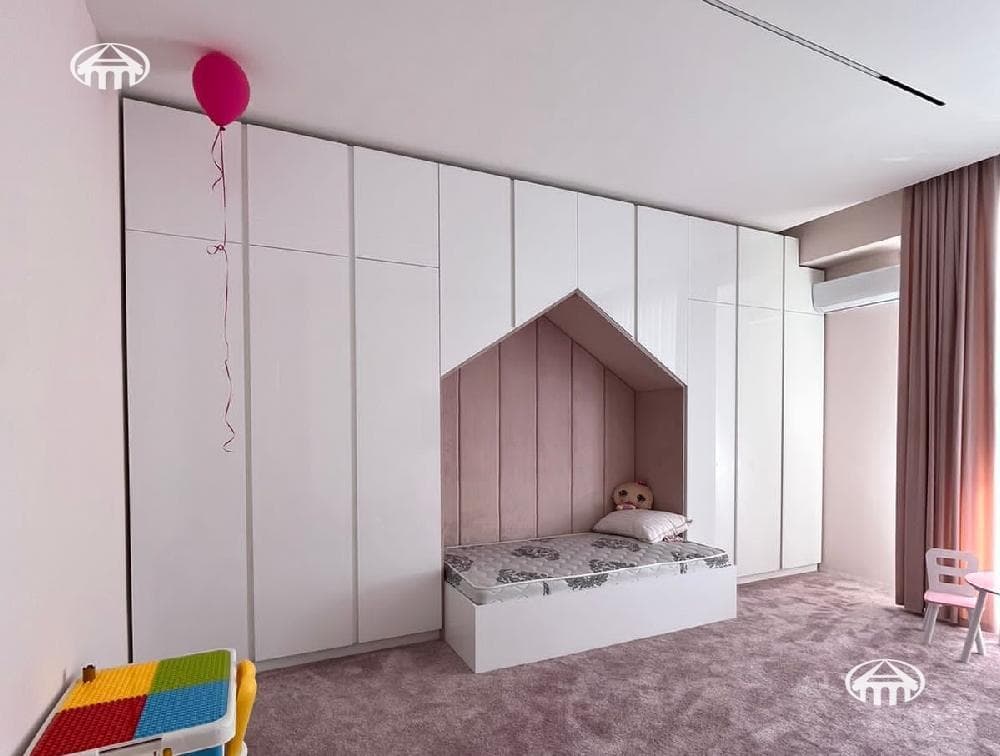 Квартира · 3 комн. · 124 м² · Кентрон