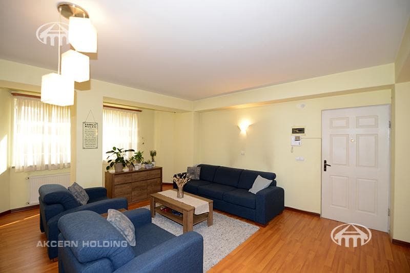 Apartment · 3 rooms · 83 m² · Kentron