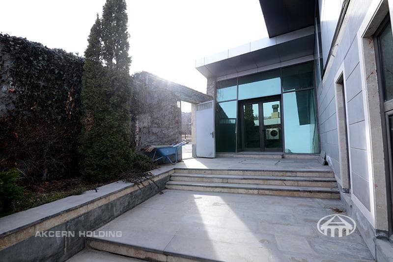 Առանձնատուն · 6 սեն. · 799 մ² · Քարաշամբ