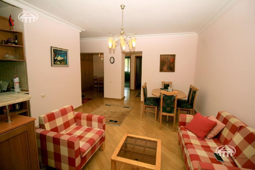 Квартира · 3 комн. · 76 м² · Арабкир