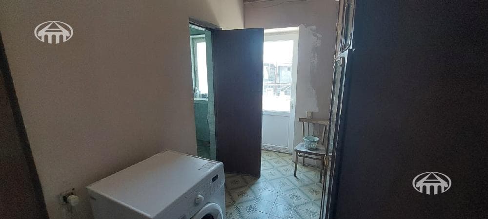 House · 9 rooms · 429 m² · Kanaker-Zeytun