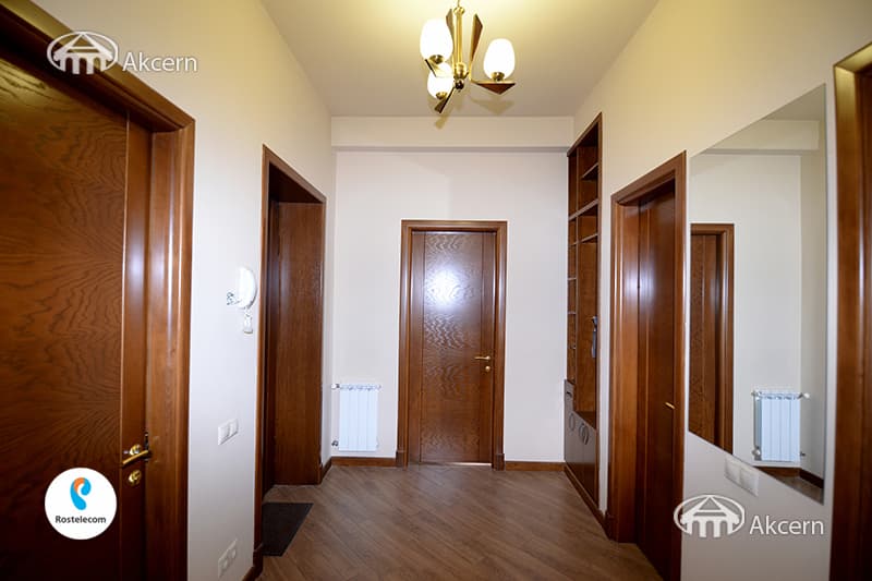 Բնակարան · 2 սեն. · 85 մ² · Կենտրոն