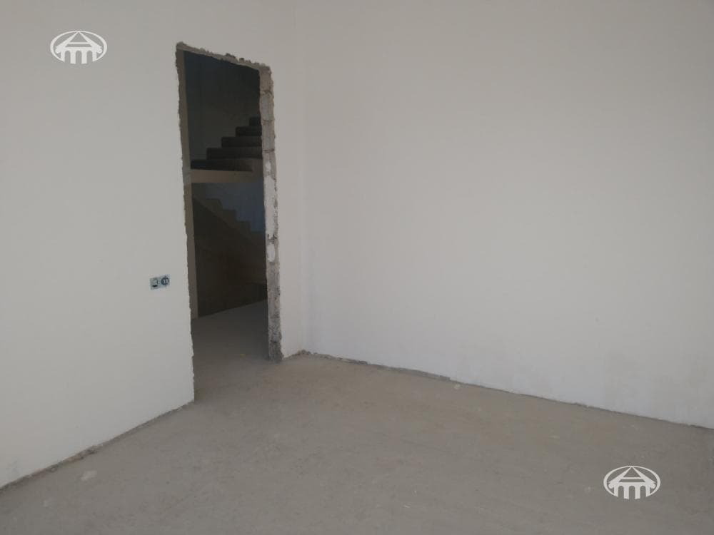 Townhouse · 4 rooms · 231 m² · Davtashen