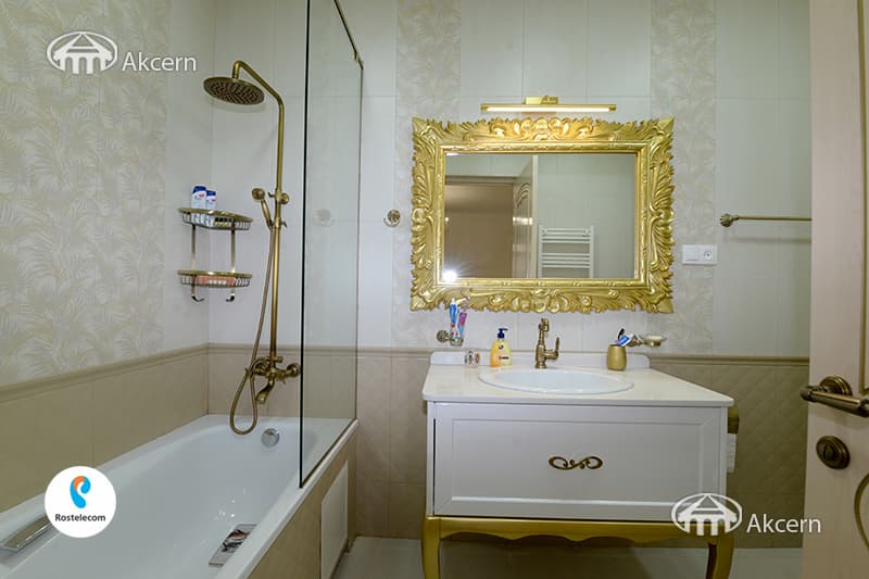 Дом · 5 комн. · 290 м² · Аван