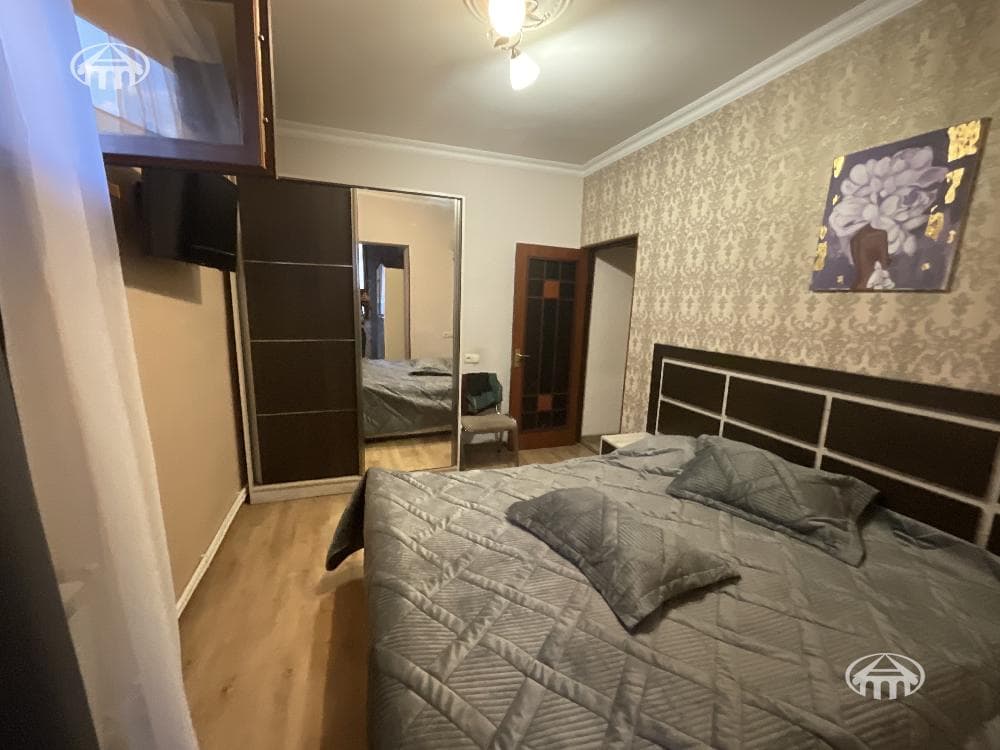 Խանութ · 208 մ² · Կենտրոն
