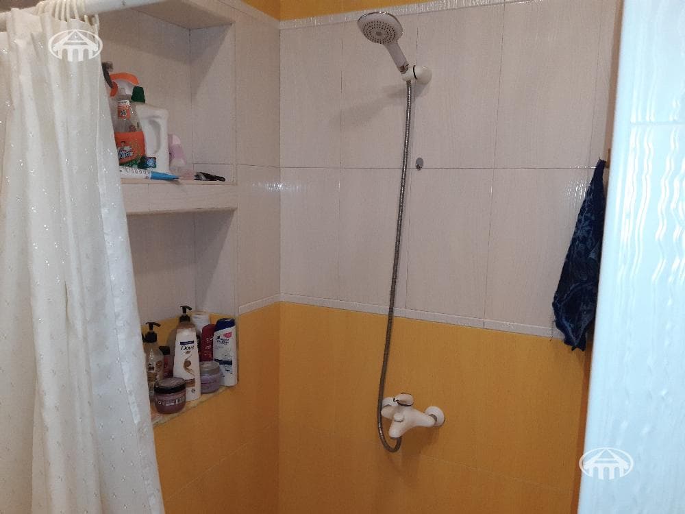 Дом · 5 комн. · 392 м² · Кентрон