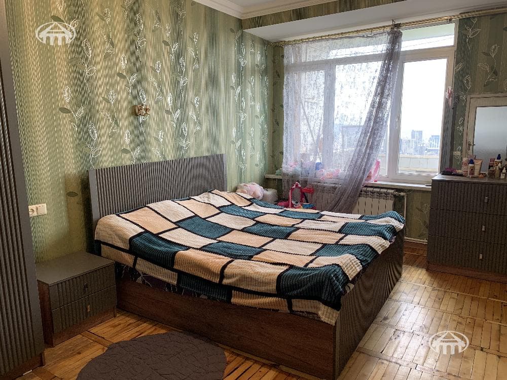 Квартира · 3 комн. · 89 м² · Арабкир