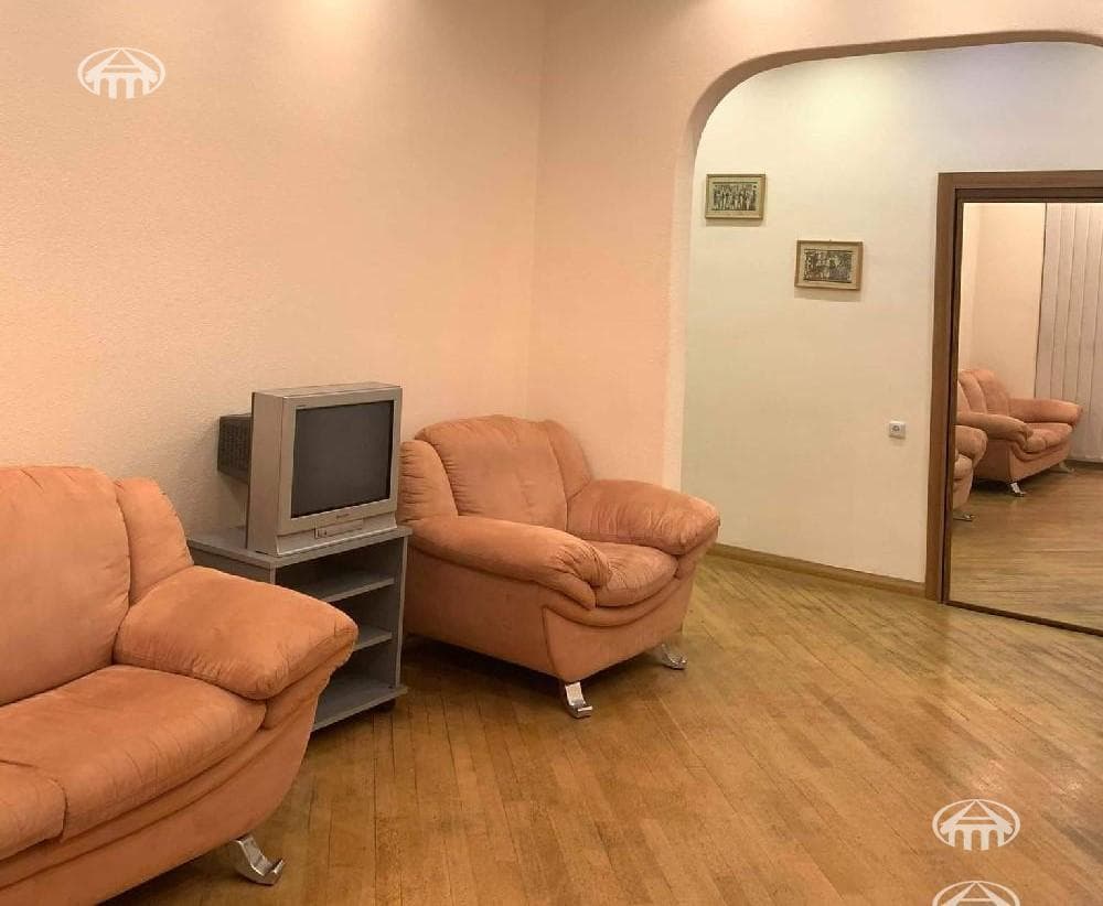 Квартира · 2 комн. · 65 м² · Арабкир