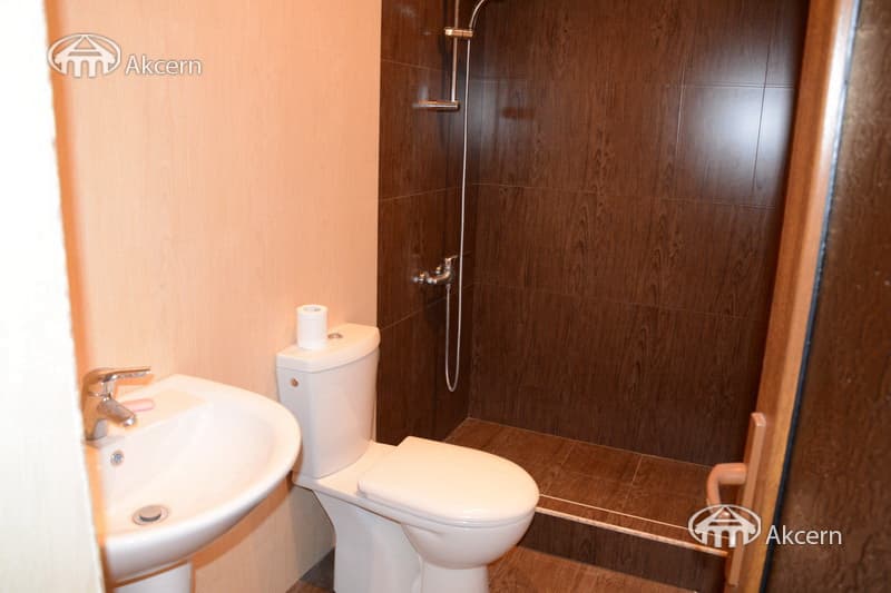 Առանձնատուն · 8 սեն. · 898 մ² · Արաբկիր