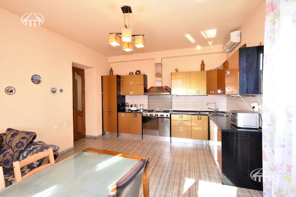 Особняк · 5 комн. · 416 м² · Давташен