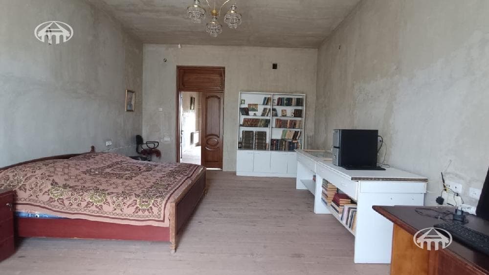 Квартира · 5 комн. · 227 м² · Гюмри