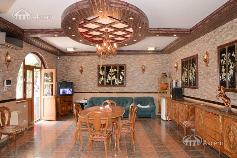 Особняк · 6 комн. · 300 м² · Норк-Мараш