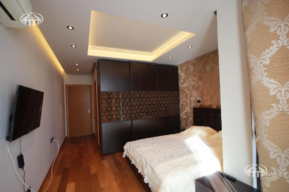 Բնակարան · 3 սեն. · 145 մ² · Կենտրոն