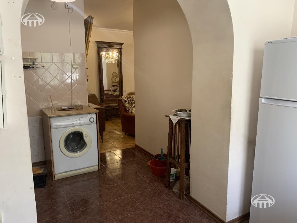 Квартира · 3 комн. · 74 м² · Кентрон