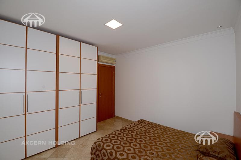 Apartment · 4 rooms · 254 m² · Kentron