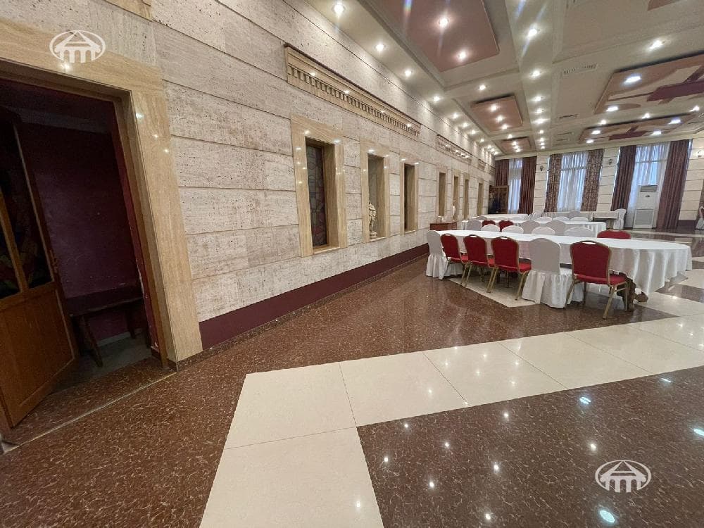 Ռեստորան · 1200 մ² · Մալաթիա-Սեբաստիա