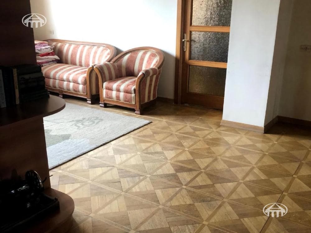 Apartment · 6 rooms · 213 m² · Kentron