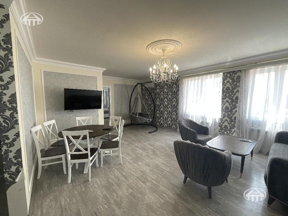 Apartment · 3 rooms · 86 m² · Kentron