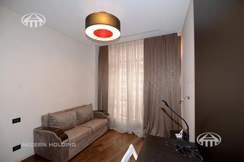 Apartment · 4 rooms · 169 m² · Kentron