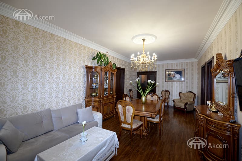 Apartment · 3 rooms · 108 m² · Kentron