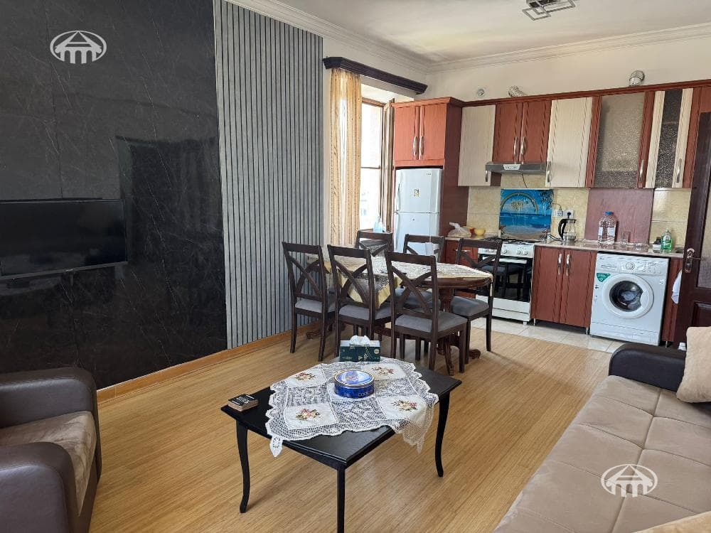 Apartment · 3 rooms · 87 m² · Kentron