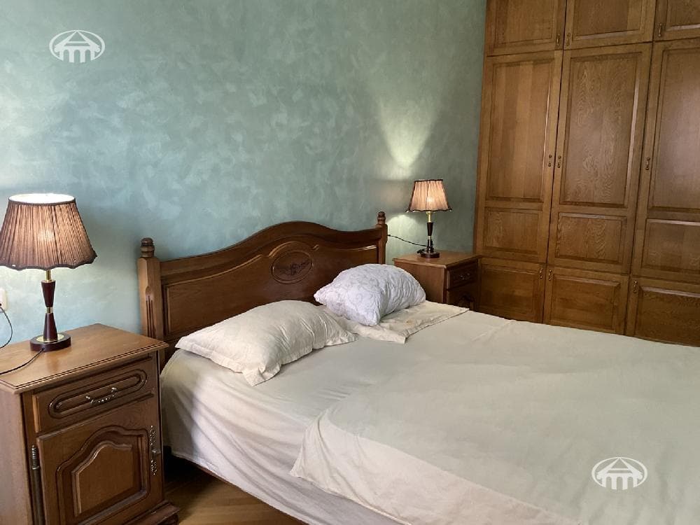 Apartment · 3 rooms · 139 m² · Kentron