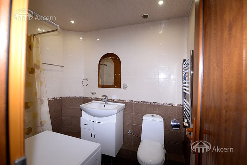Apartment · 2 rooms · 58 m² · Kentron
