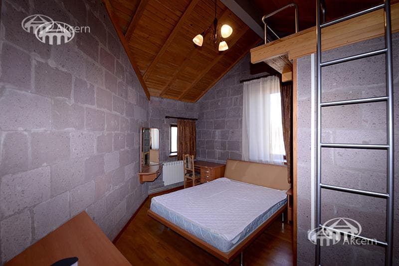 Особняк · 9 комн. · 521 м² · Прошян