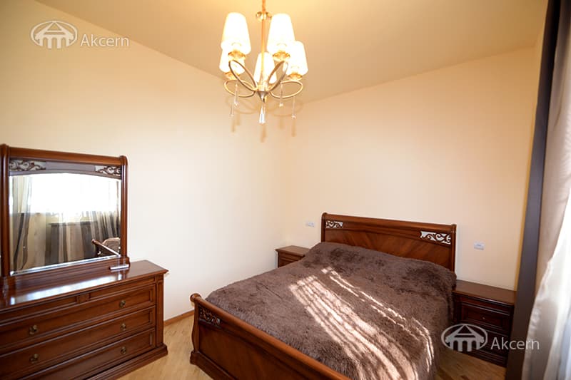 House · 5 rooms · 259 m² · Arabkir — photo 38 / 46
