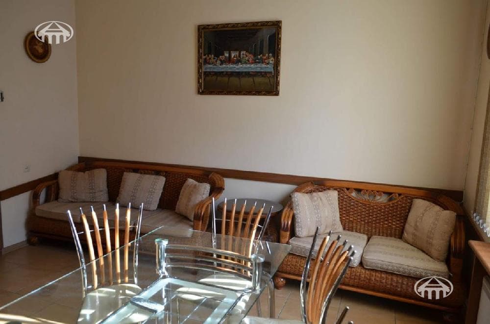 Квартира · 181 м² · Кентрон
