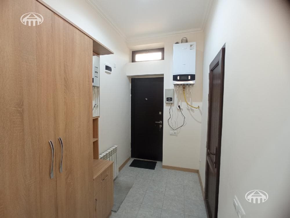 Квартира · 2 комн. · 42 м² · Зовуни