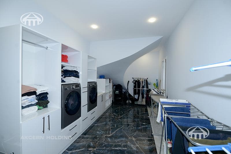 House · 6 rooms · 567 m² · Ajapnyak