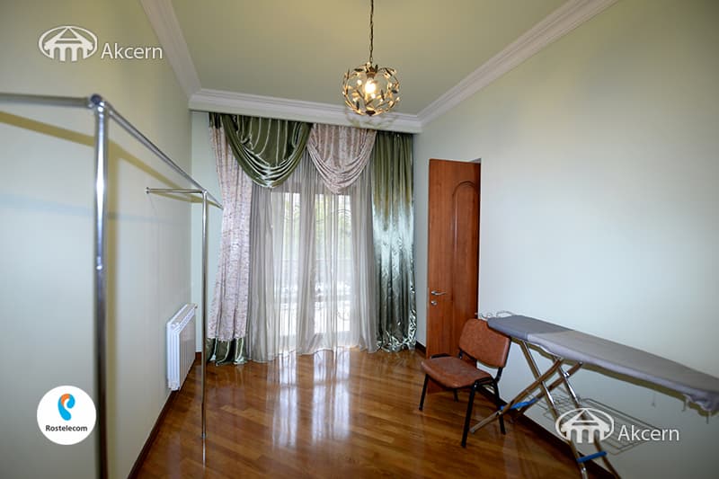 Առանձնատուն · 6 սեն. · 863 մ² · Նորք-Մարաշ