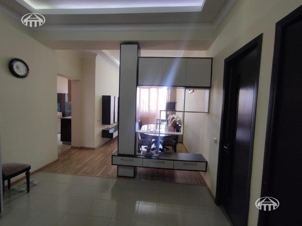 Квартира · 3 комн. · 80 м² · Арабкир