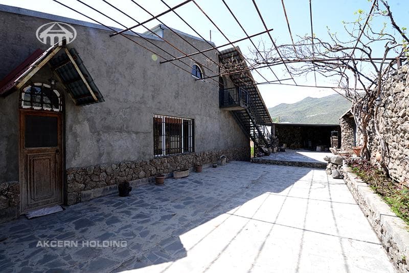 Mansion · 5 rooms · 368 m² · Ghazaravan