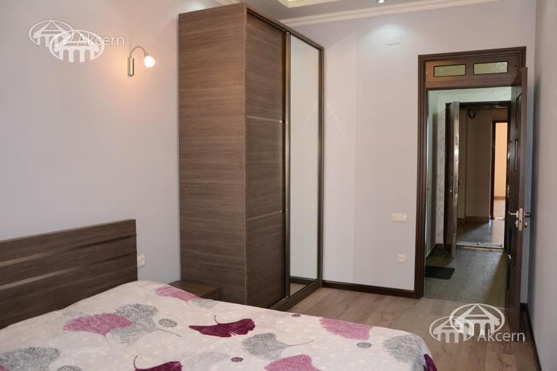 Apartment · 2 rooms · 53 m² · Kentron