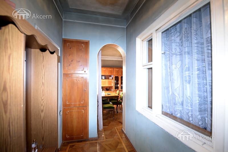 Дом · 7 комн. · 557 м² · Кентрон