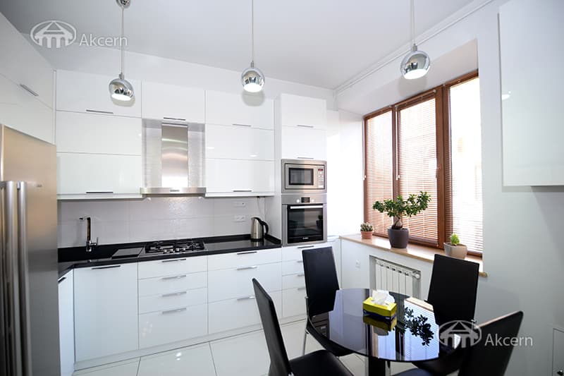 Квартира · 3 комн. · 100 м² · Кентрон