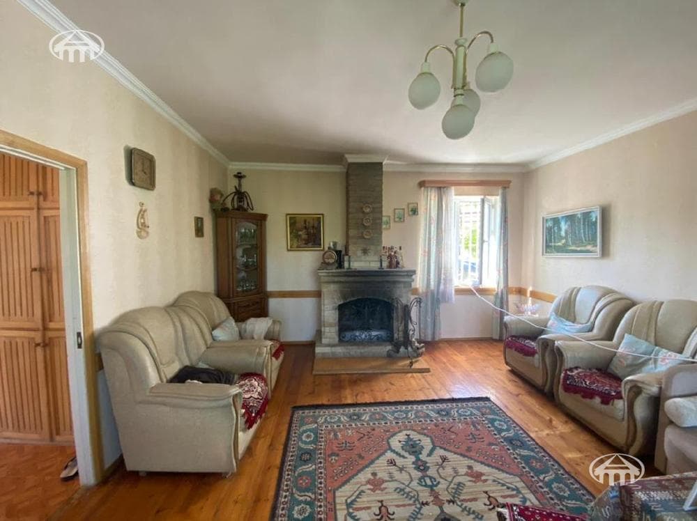 Country house · 5 rooms · 172 m² · Karashamb
