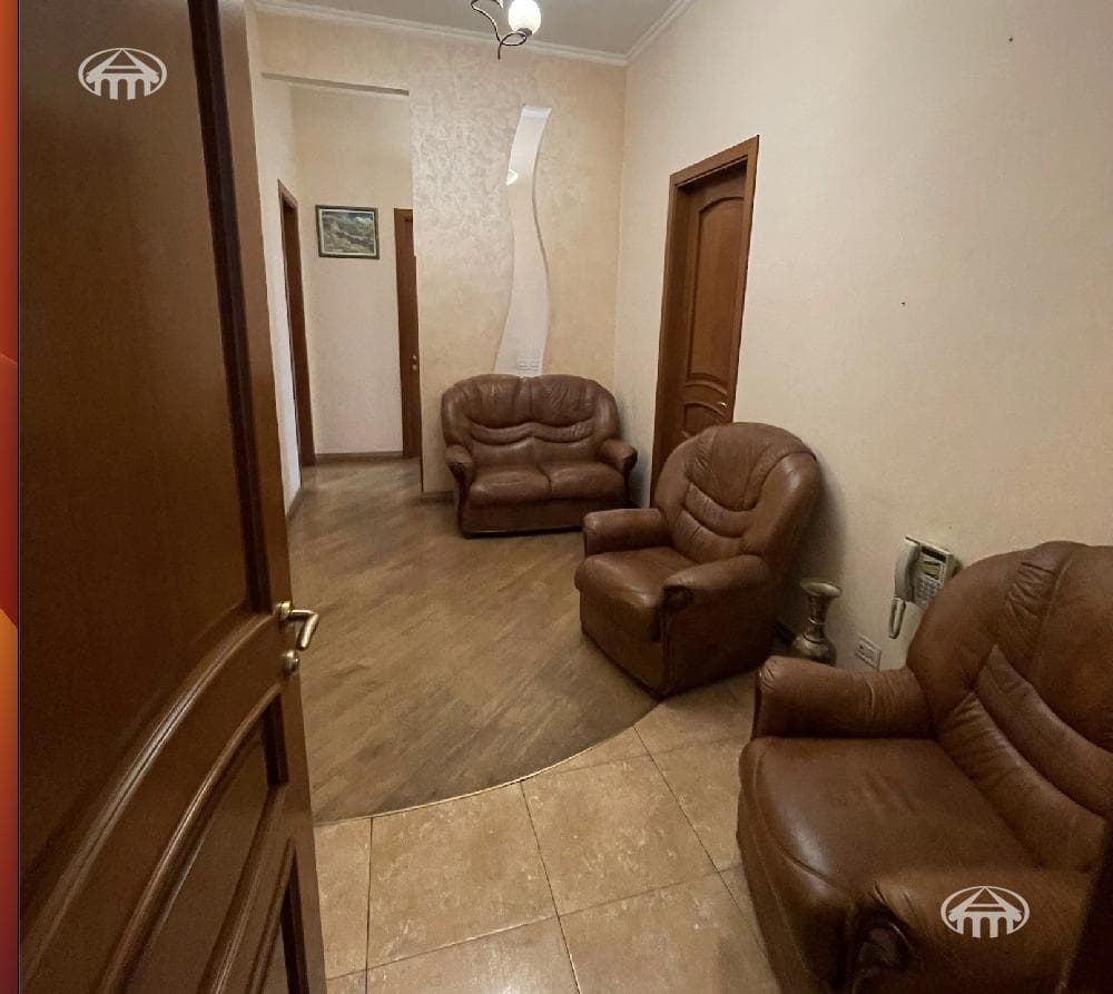 Квартира · 3 комн. · 92 м² · Арабкир