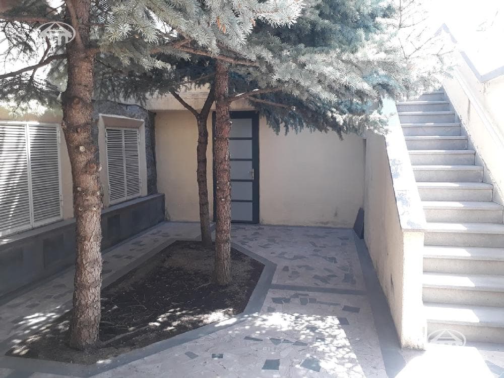 Առանձնատուն · 6 սեն. · 498 մ² · Քանաքեռ-Զեյթուն