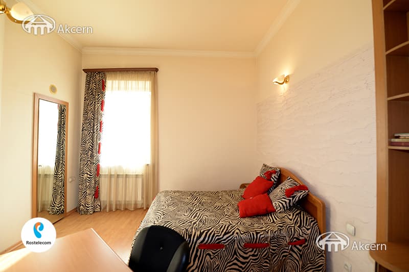 Apartment · 2 rooms · 62 m² · Kentron