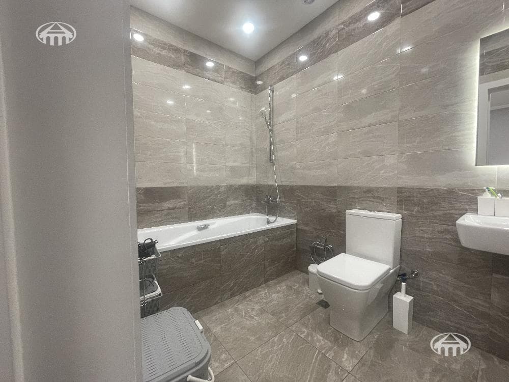 Apartment · 3 rooms · 182 m² · Arabkir