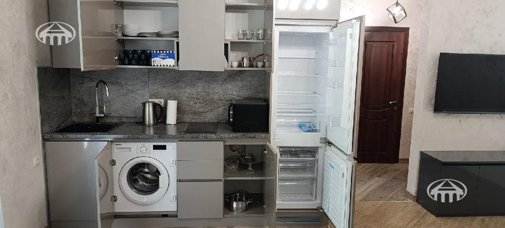 Apartment · 1 rooms · 36 m² · Kentron