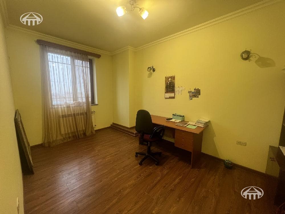 Квартира · 6 комн. · 205 м² · Арабкир