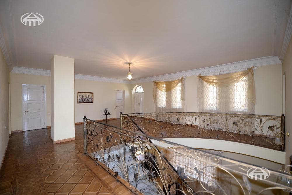 Mansion · 9 rooms · 934 m² · Nork-Marash