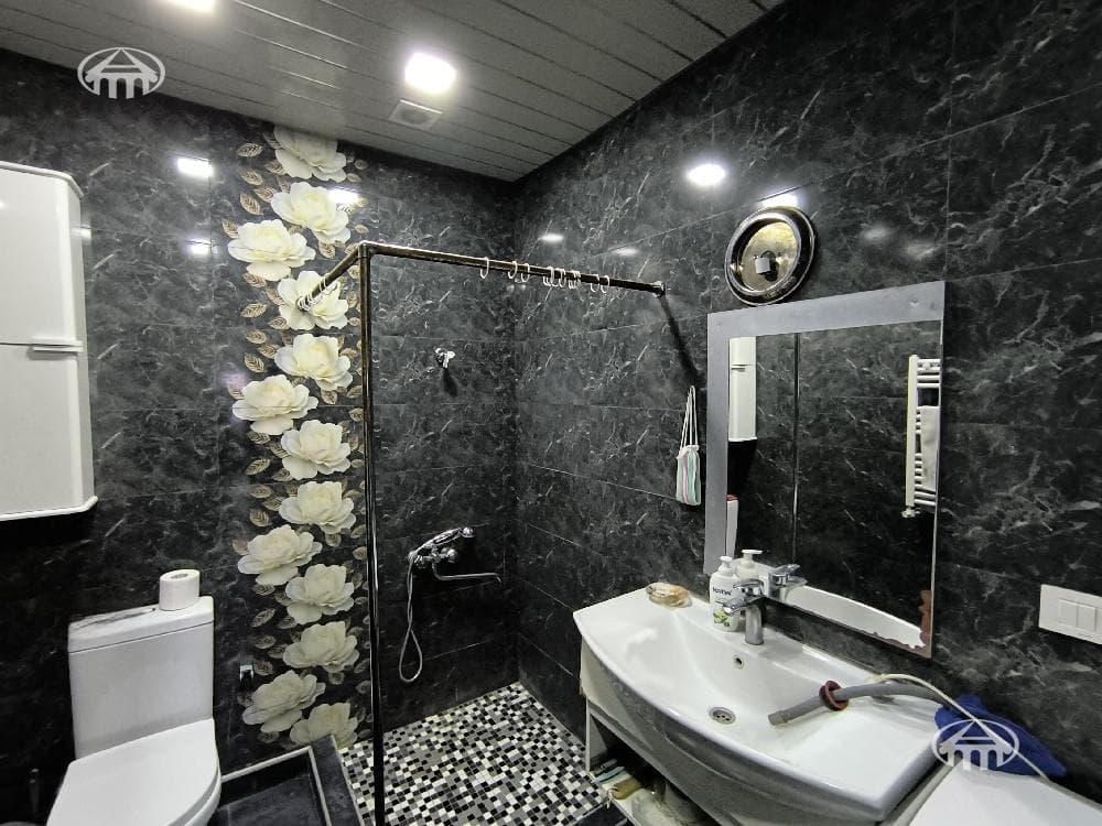 Mansion · 4 rooms · 177 m² · Avan
