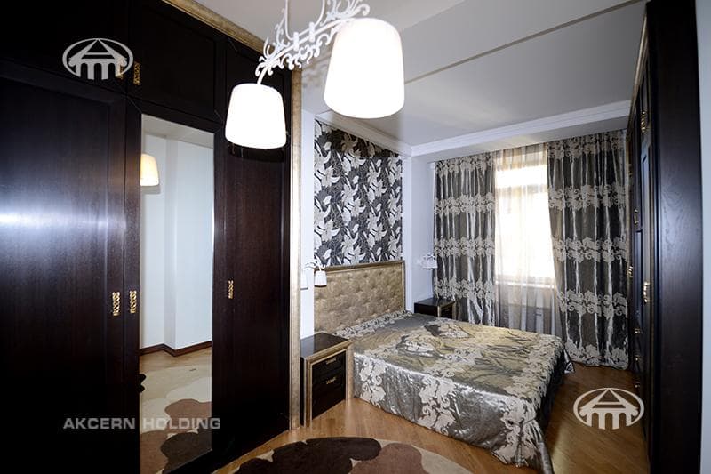 Բնակարան · 3 սեն. · 132 մ² · Կենտրոն